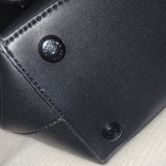 Korean Charles & Keith Black Bag Crossbody - Picture 8 of 10